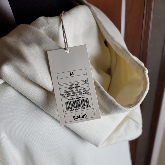 A New Day Hooded Pullover - Picture 16 of 16